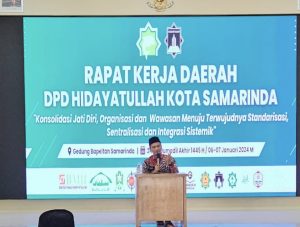 Ketua Komisi II DPRD Provinsi Kaltim, Nidya Listiyono, Memberikan Sambutan pada Pembukaan Rakerda DPD Hidayatullah Kota Samarinda