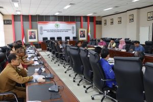 Komisi IV DPRD Kaltim Membahas Juknis PPDB bersama Disdikbud Kaltim