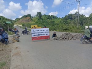 Masalah Ganti Rugi Pembebasan Lahan di Jalan Nusyirwan Ismail Samarinda Belum Tuntas, Warga Gelar Aksi Demo