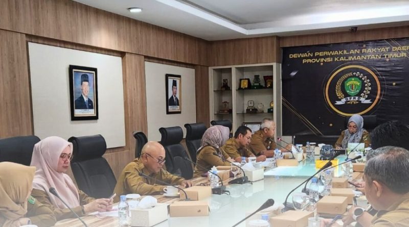 Sekwan DPRD Kaltim Pimpin Rapat Internal Persiapan Pelantikan Anggota Dewan Baru