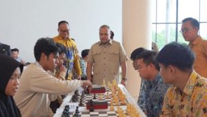 Akhmed Reza Fachlevi Resmi Membuka Turnamen Catur dan Lomba Tari Tingkat SMA/SMK se-Kutai Kartanegara